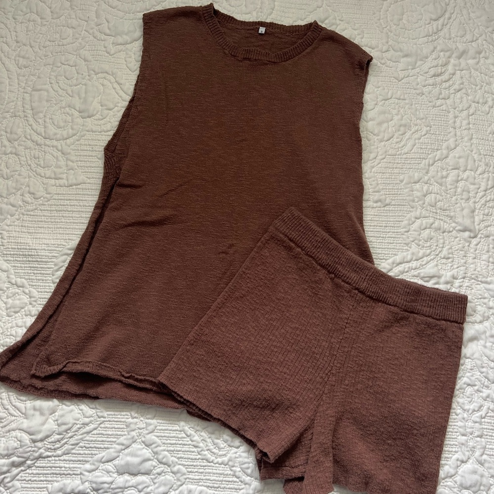 Brown Shorts Sweater Set Size Small